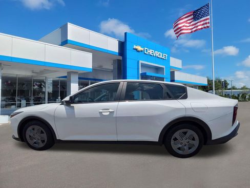 Used 2025 Kia K4 FWD image 6