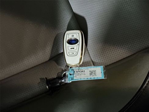 Used 2022 Subaru Outback Limited w/ Popular Package #2 image 26