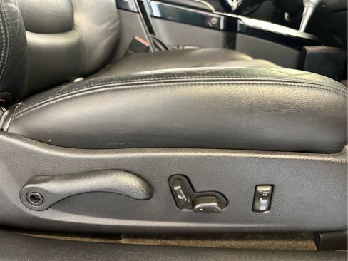 Used 2004 Chevrolet SSR w/ Preferred Equipment Group image 25