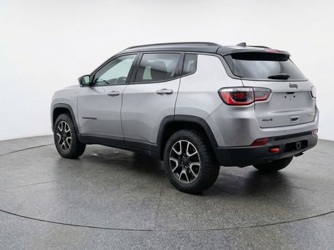 Used 2025 Jeep Compass Trailhawk w/ Trailer Tow Group image 6