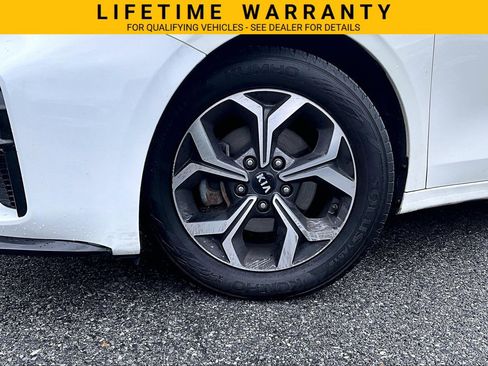 Used 2020 Kia Forte LXS FWD image 4