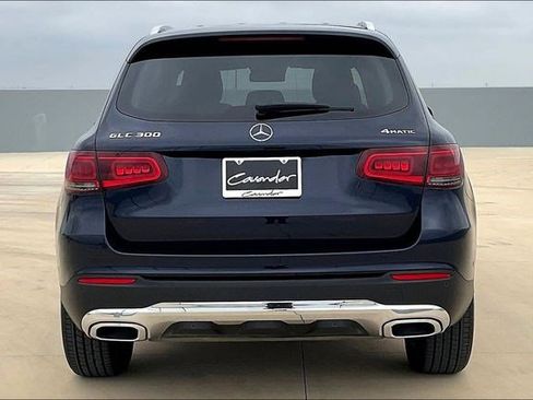 Used 2022 Mercedes-Benz GLC 300 4MATIC image 4