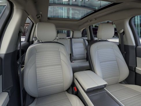 New 2026 Lincoln Nautilus Reserve w/ Jet Appearance Package AWD/4WD image 10