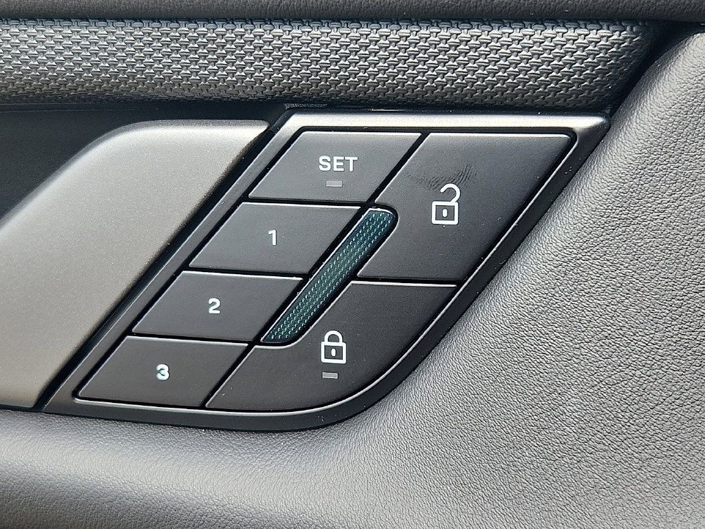 Certified 2025 Porsche Taycan RWD image 25
