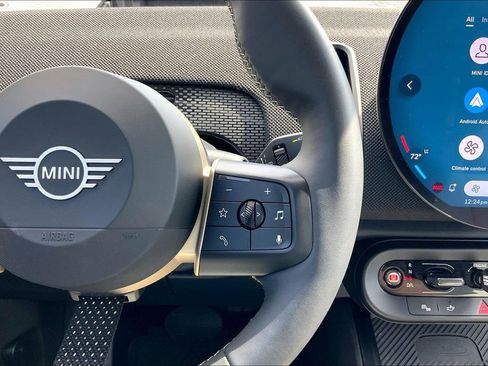 Certified 2025 MINI Cooper Countryman S w/ Comfort Package Max image 21