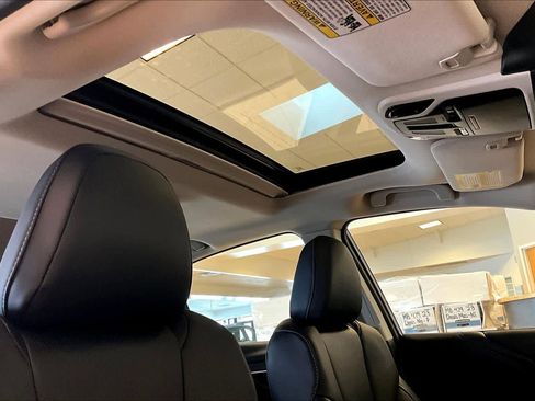 Used 2025 Subaru Legacy Touring XT image 14