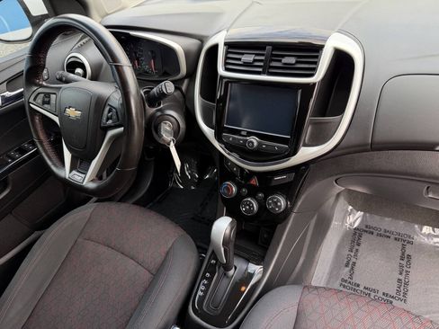 Used 2017 Chevrolet Sonic LT FWD image 33