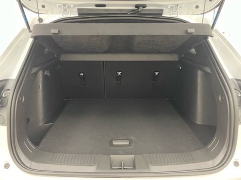 New 2026 Chevrolet Trax RS w/ Sunroof Package FWD image 13