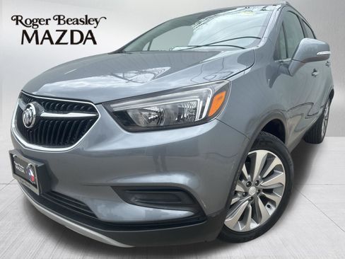 Used 2019 Buick Encore Preferred image 1