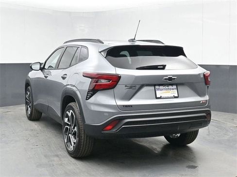 New 2026 Chevrolet Trax RS w/ Sunroof Package image 12