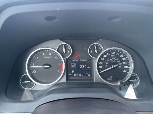 Used 2016 Toyota Tundra SR5 w/ SR5 Upgrade Package image 23