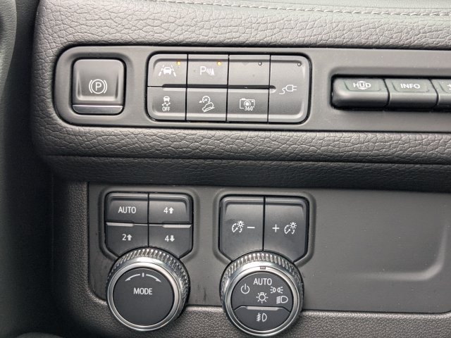 Used 2022 GMC Yukon Denali AWD/4WD image 24