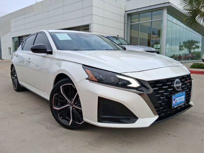 Used 2024 Nissan Altima 2.5 SR w/ SR Premium Package