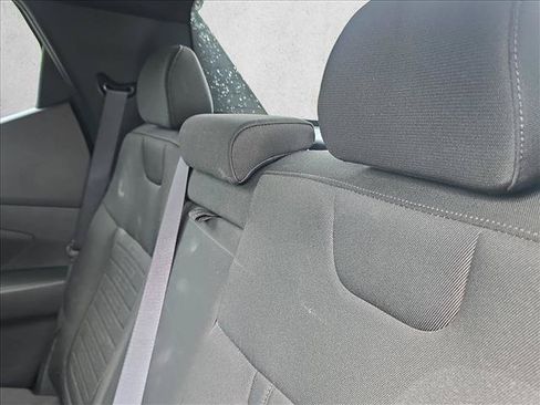 Used 2025 Hyundai Santa Cruz SE FWD image 20