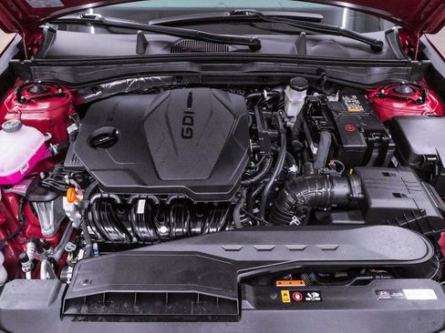 Used 2025 Hyundai Sonata SE image 24