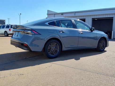 New 2026 Nissan Sentra SV image 4