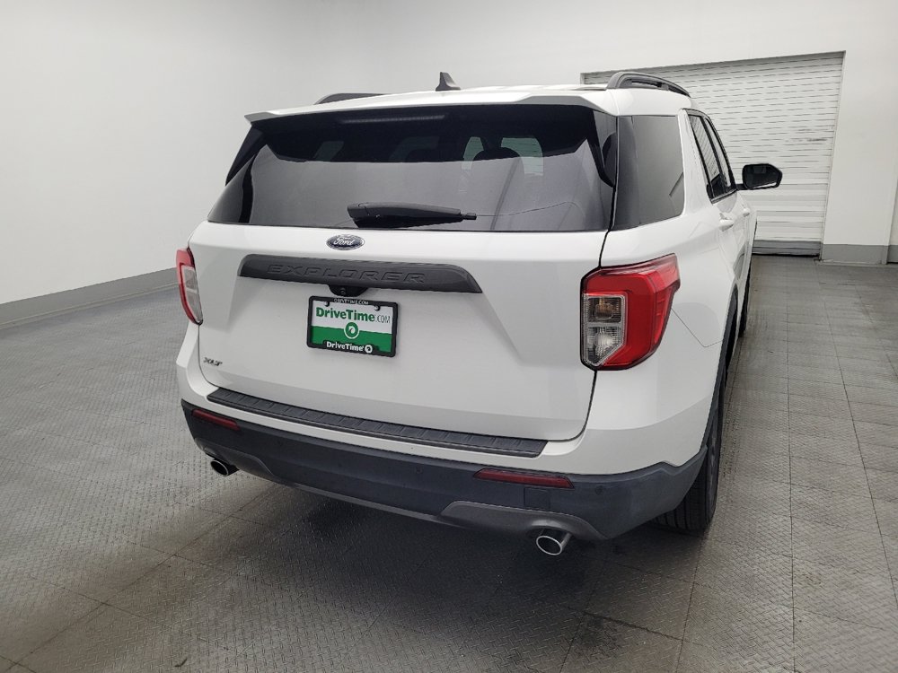 Used 2021 Ford Explorer XLT w/ Equipment Group 202A RWD image 7