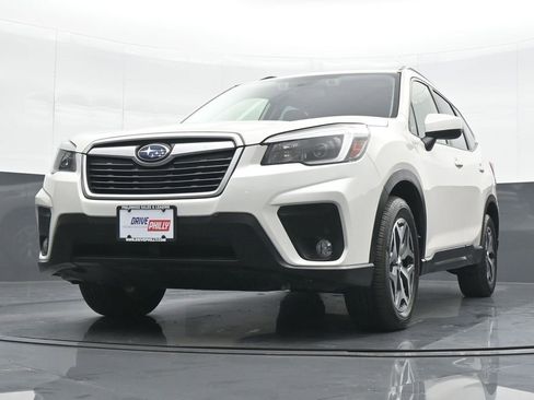 Used 2021 Subaru Forester Premium image 16