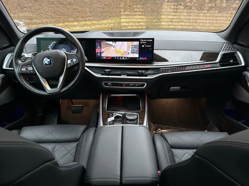 Certified 2025 BMW X5 xDrive40i image 9