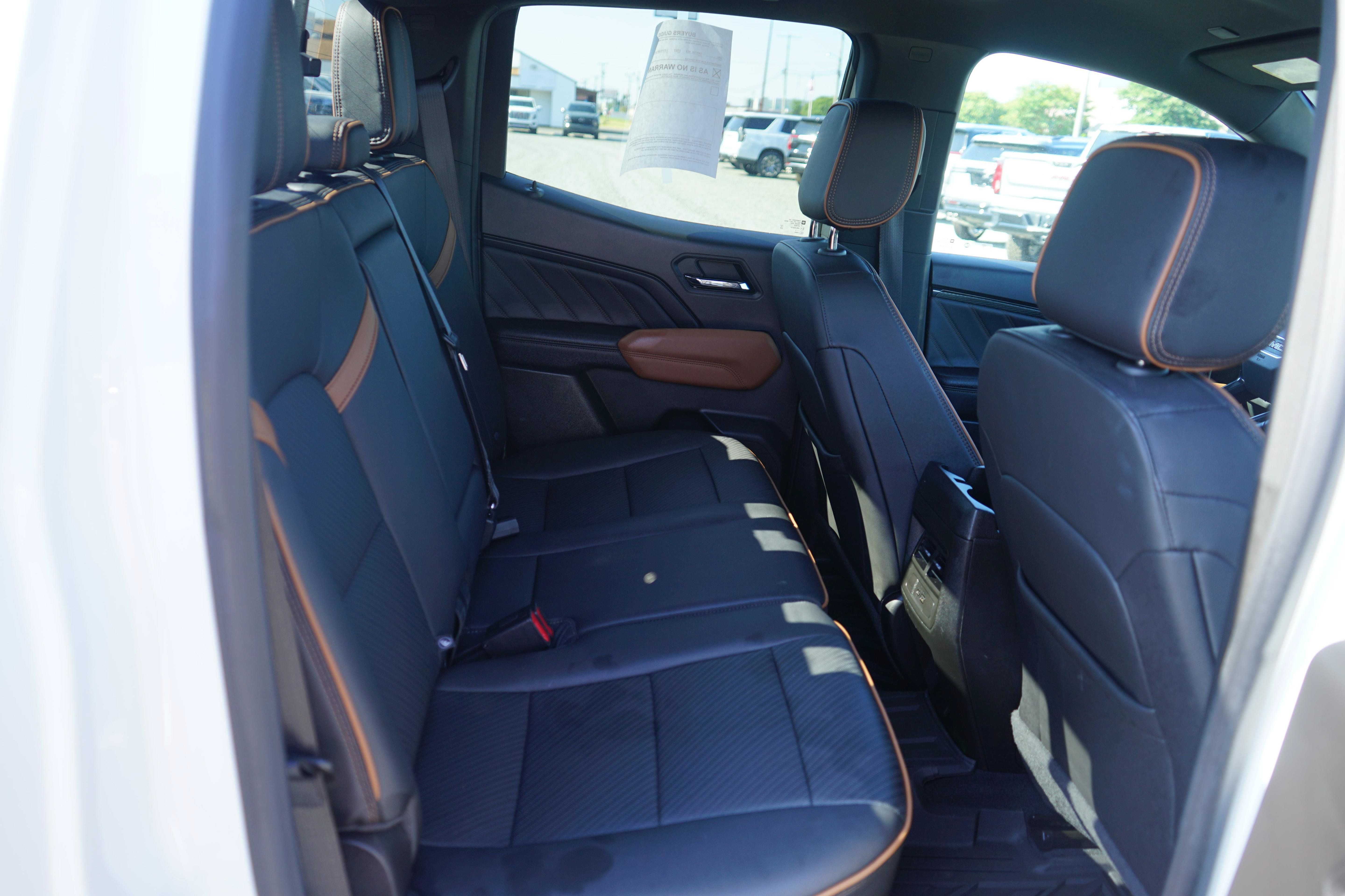 Used 2023 GMC Canyon AT4 w/ AT4 Premium Package AWD/4WD image 20