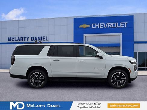 New 2026 Chevrolet Suburban RST w/ Comfort Package AWD/4WD image 6