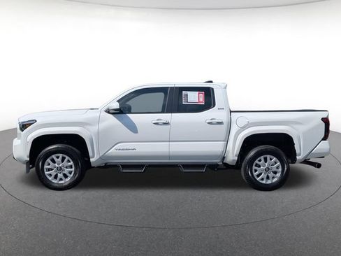 Used 2026 Toyota Tacoma SR5 RWD image 2