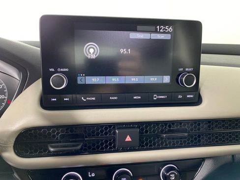 Used 2024 Honda HR-V LX image 18