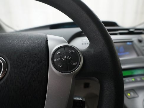 Used 2015 Toyota Prius Two image 18