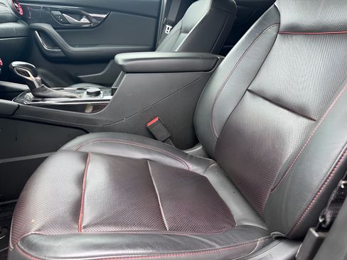 Used 2020 Chevrolet Blazer RS w/ LPO, Floor Liner Package FWD image 14