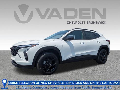 New 2026 Chevrolet Trax LT FWD image 1