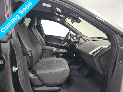 Used 2023 BMW iX xDrive50 w/ Sport Package image 10