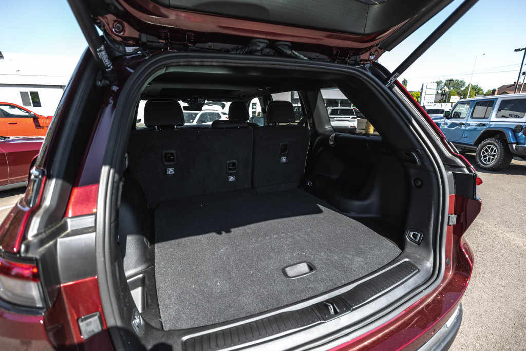 New 2026 Jeep Grand Cherokee Laredo X AWD/4WD image 30