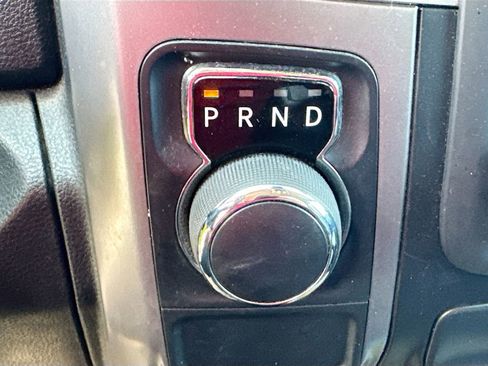 Used 2022 RAM 1500 Classic SLT image 16