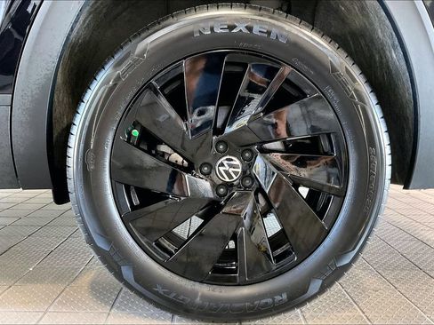Used 2026 Volkswagen Atlas SE AWD/4WD image 33