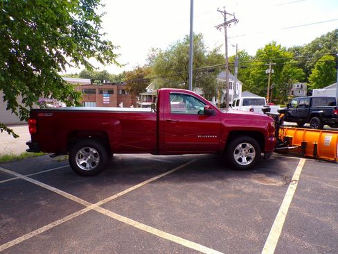 Used 2016 Chevrolet Silverado 1500 LT w/ LT Convenience Package AWD/4WD image 5