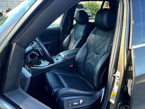 Used 2023 BMW X5 xDrive45e image 36