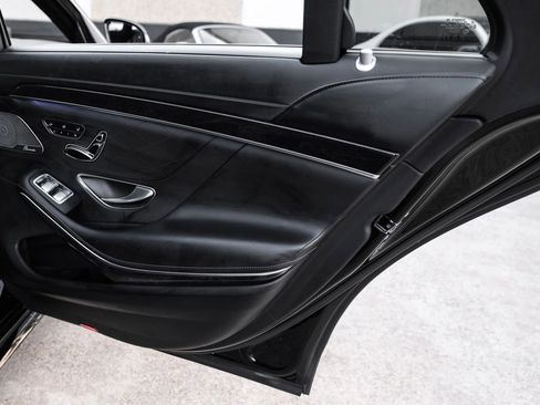 Used 2019 Mercedes-Benz S 63 AMG S 4MATIC Sedan image 48