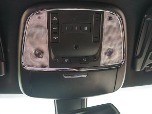 Used 2022 Dodge Charger R/T w/ Plus Group RWD image 25