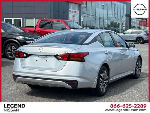Used 2023 Nissan Altima 2.5 SV FWD image 6