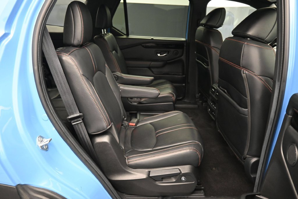 Certified 2024 Honda Pilot TrailSport image 27