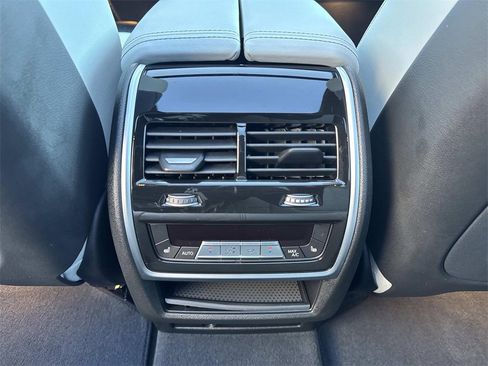 Used 2025 BMW X5 xDrive50e w/ M Sport Package image 15