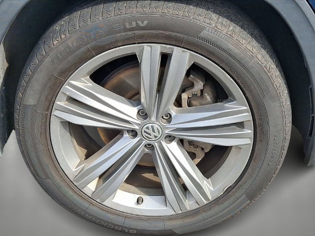 Used 2018 Volkswagen Atlas SEL w/ R-Line Package AWD/4WD image 8