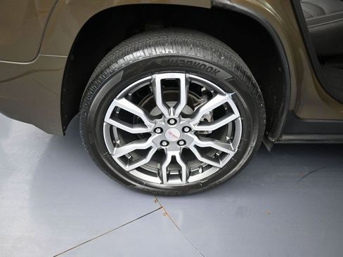 Used 2023 GMC Terrain Denali image 24