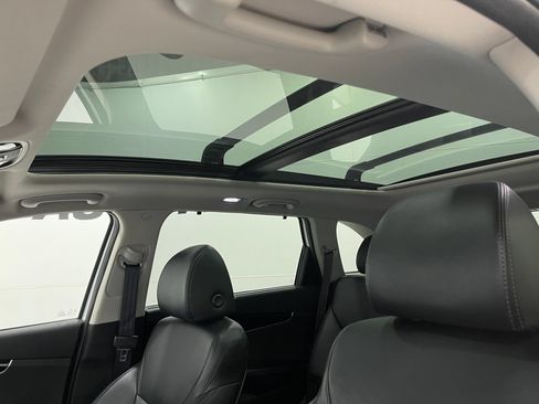 Used 2019 Kia Sorento SX AWD/4WD image 12