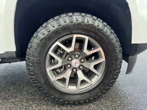 Used 2022 GMC Canyon AT4 w/ Trailering Package AWD/4WD image 14