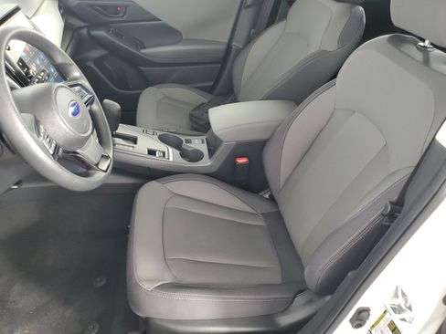 Used 2025 Subaru Crosstrek 2.5i Premium AWD/4WD image 12