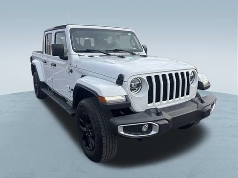 Used 2022 Jeep Gladiator Sport image 40
