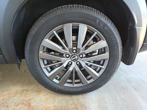 Used 2022 Nissan Pathfinder SL AWD/4WD image 72