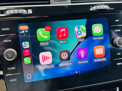 Used 2020 Volkswagen GTI SE image 27