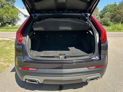 Used 2022 Cadillac XT4 Premium Luxury w/ LPO, Radiant Package image 23